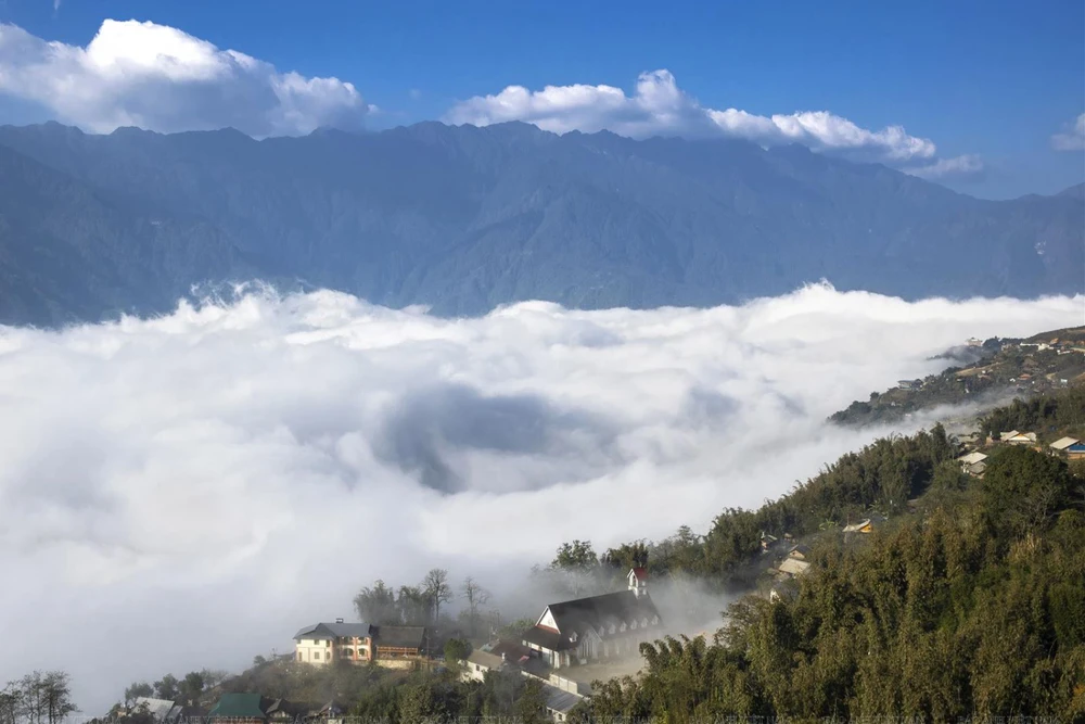 Sa Pa - điểm đến Tây Bắc gây ấn tượng trên sóng truyền hình Pháp - Ảnh 2. Sa Pa - điểm đến Tây Bắc gây ấn tượng trên sóng truyền hình Pháp - Ảnh 2.